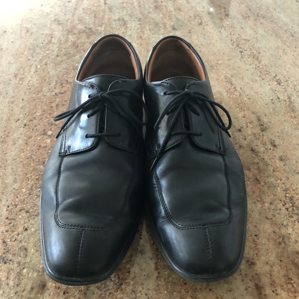 Clarks- Mens dress shoes